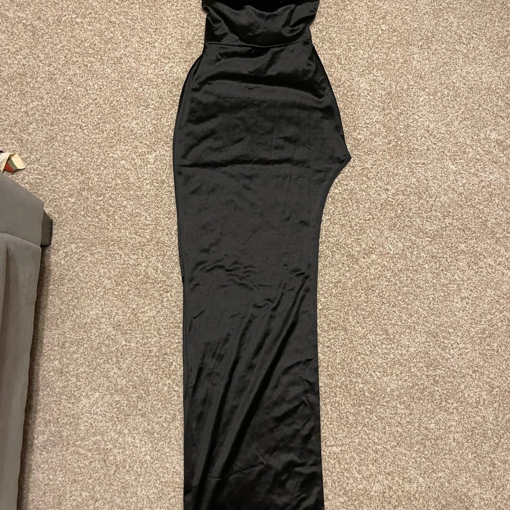 Windsor Black Maxi Dress